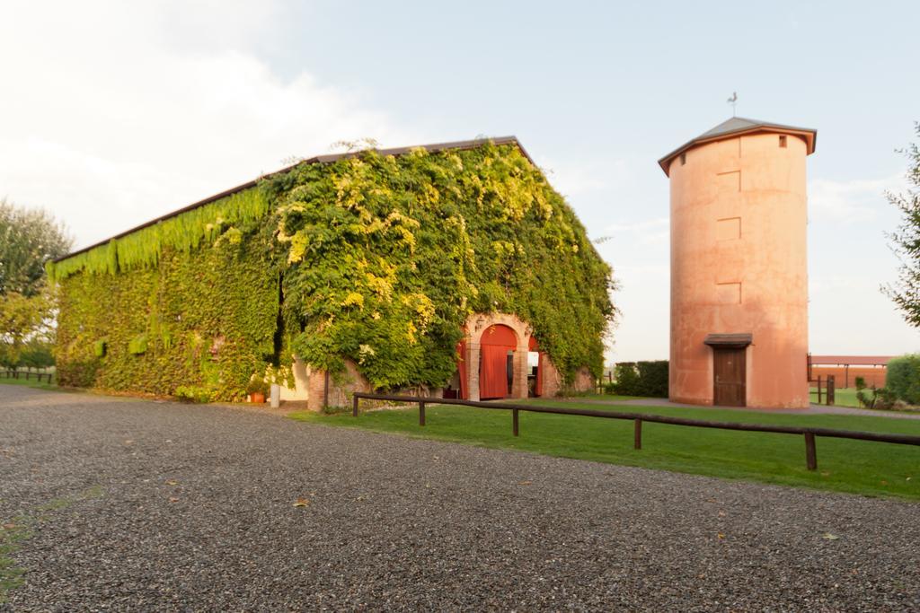 Agriturismo La Lupa Madonna della Provvidenza ภายนอก รูปภาพ