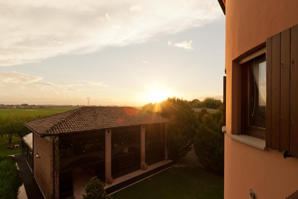 Agriturismo La Lupa Madonna della Provvidenza ภายนอก รูปภาพ