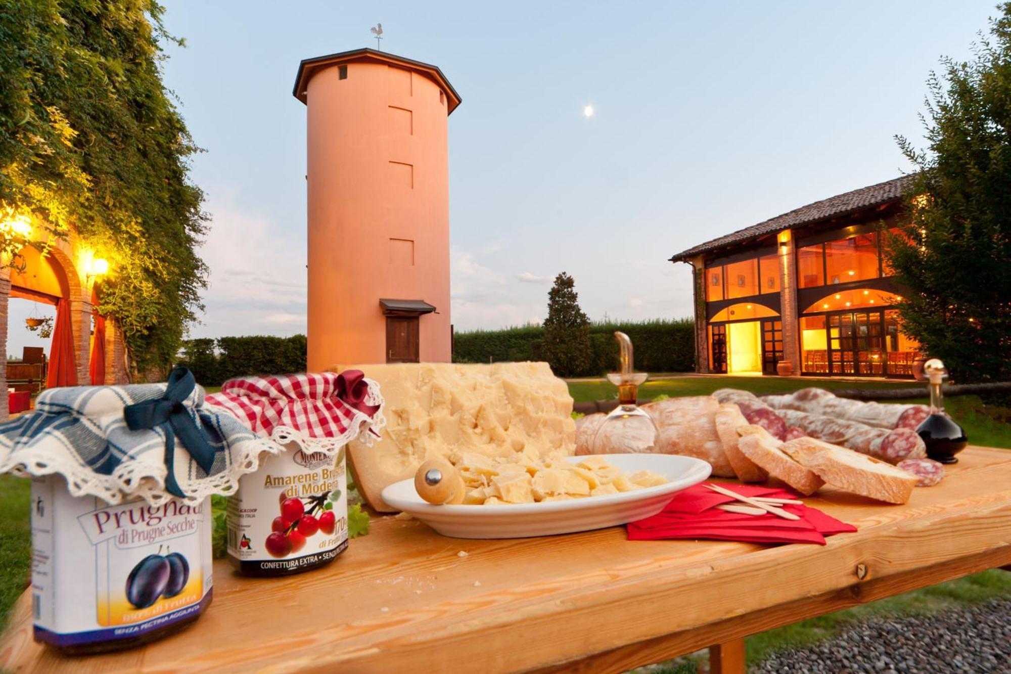 Agriturismo La Lupa Madonna della Provvidenza ภายนอก รูปภาพ