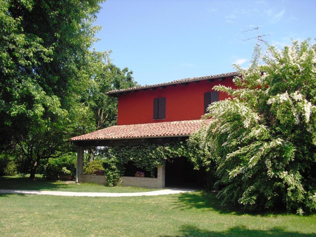 Agriturismo La Lupa Madonna della Provvidenza ภายนอก รูปภาพ