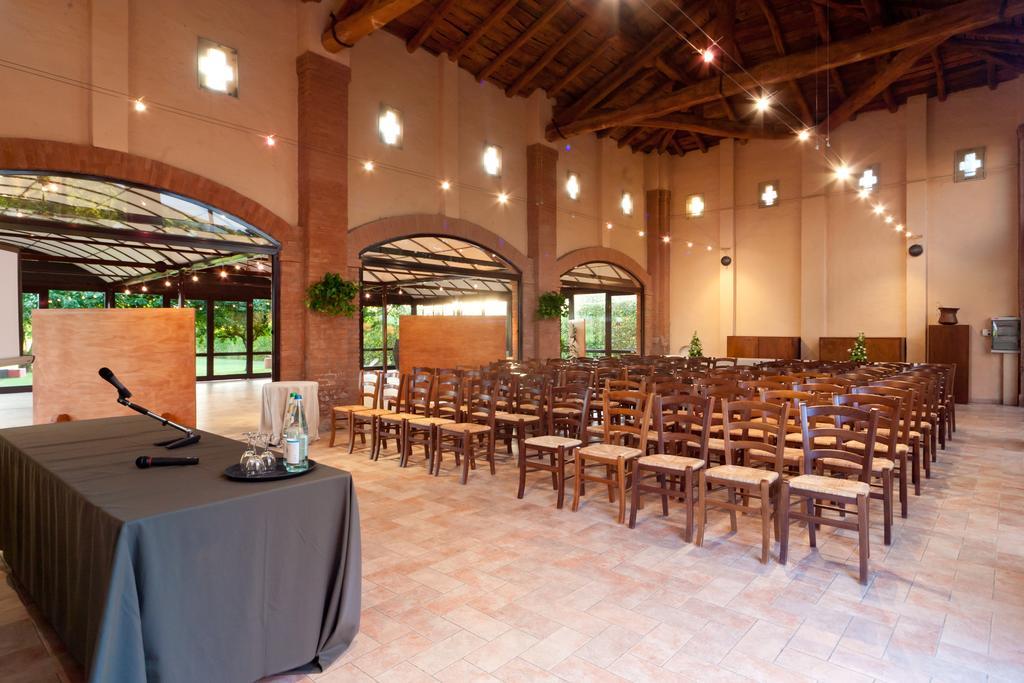 Agriturismo La Lupa Madonna della Provvidenza ภายนอก รูปภาพ