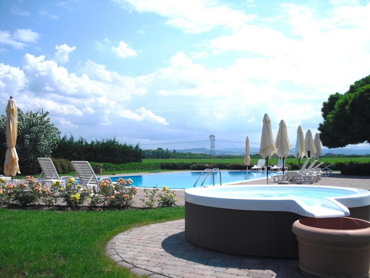 Agriturismo La Lupa Madonna della Provvidenza ภายนอก รูปภาพ