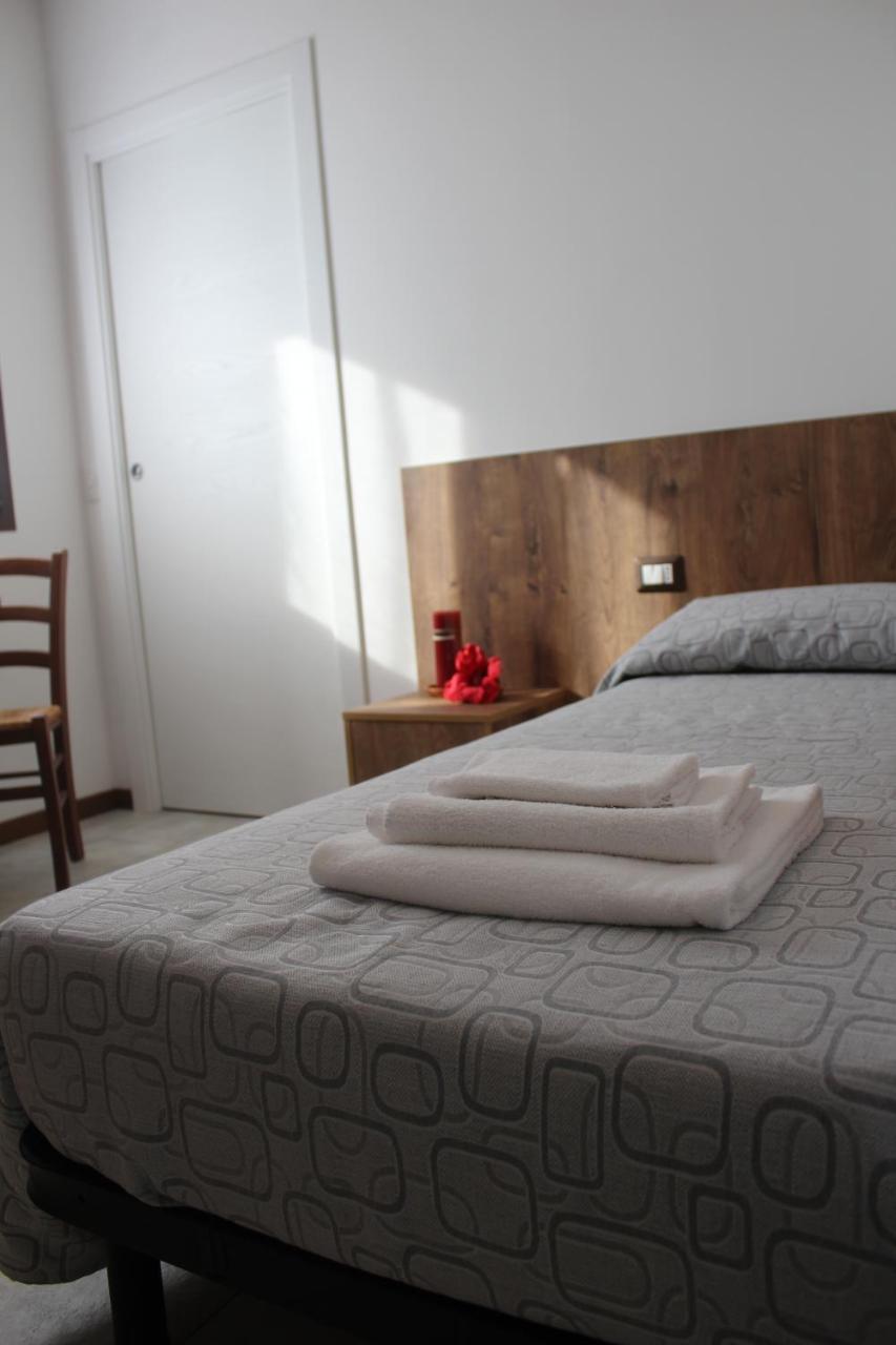 Agriturismo La Lupa Madonna della Provvidenza ภายนอก รูปภาพ