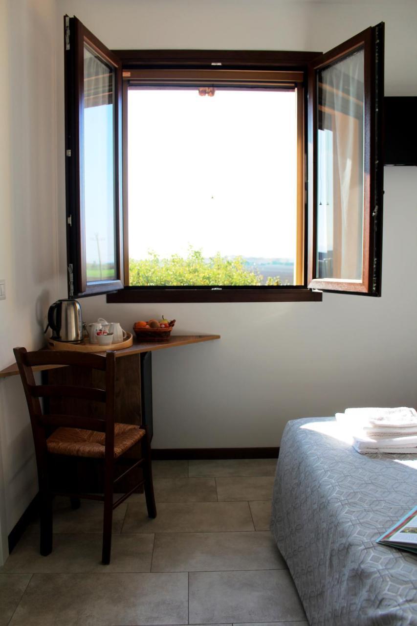 Agriturismo La Lupa Madonna della Provvidenza ภายนอก รูปภาพ
